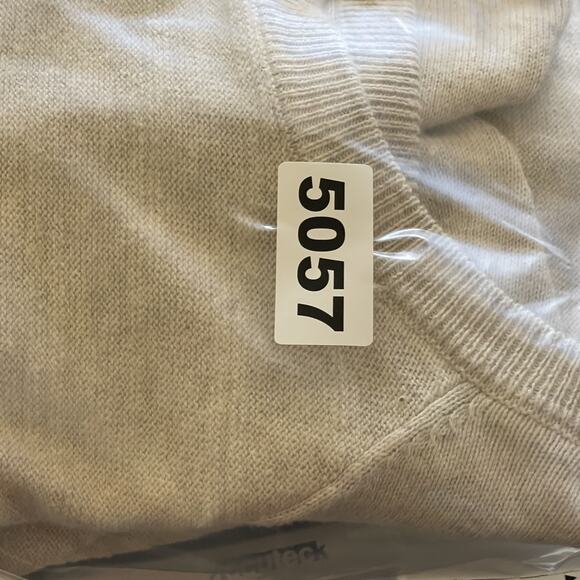 J Crew Raglan Budded Crewneck Sweater Mens Medium Beige Cotton Knit Preppy NEW - Picture 14 of 14